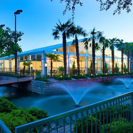Horseshoe Bay Resort 