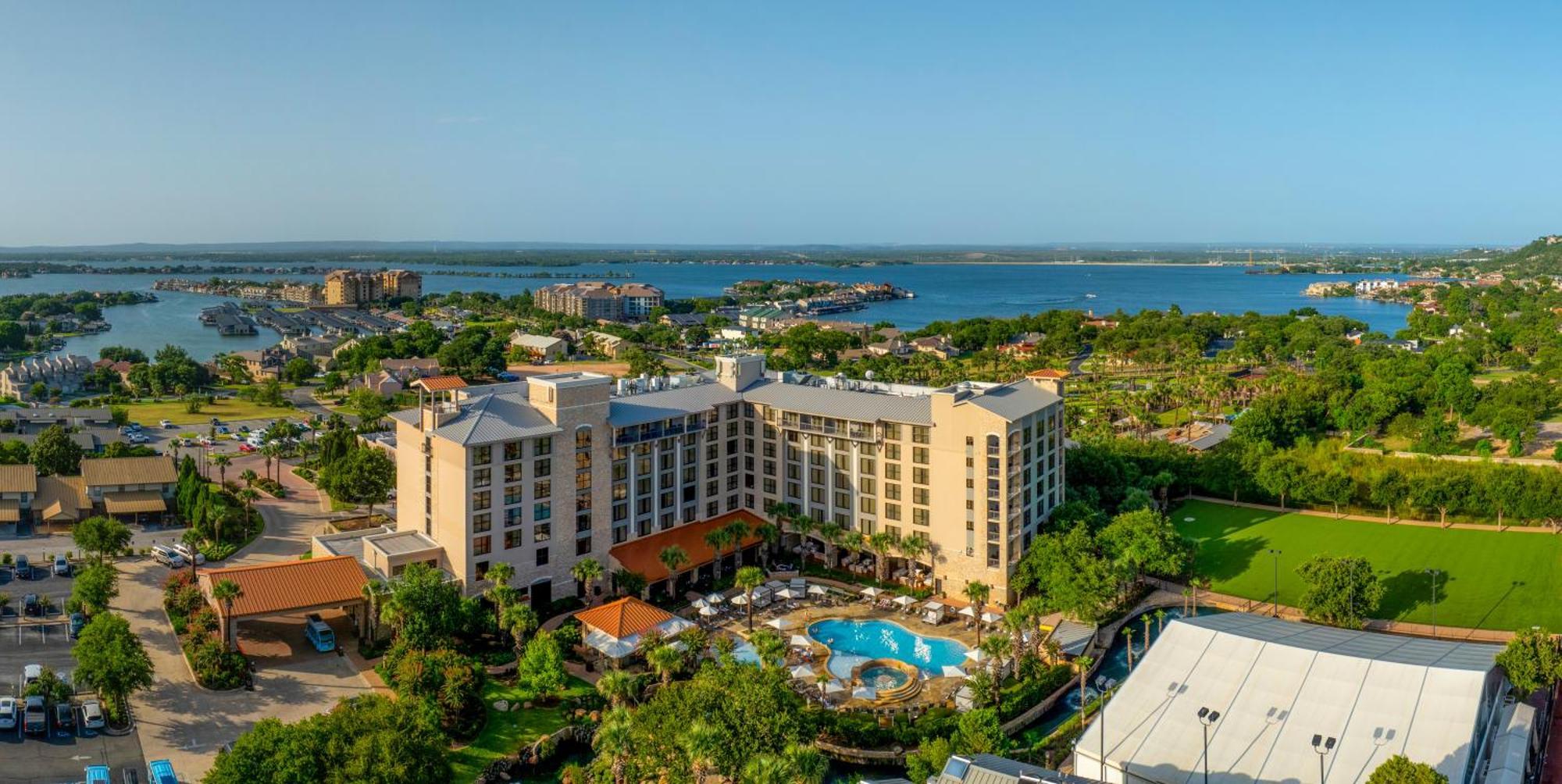 Horseshoe Bay Resort 4*